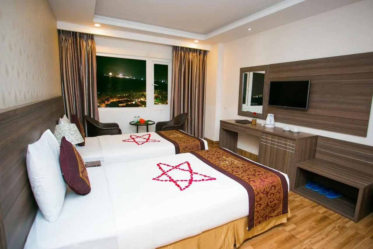 Euro Star Hotel Нячанг 3*,