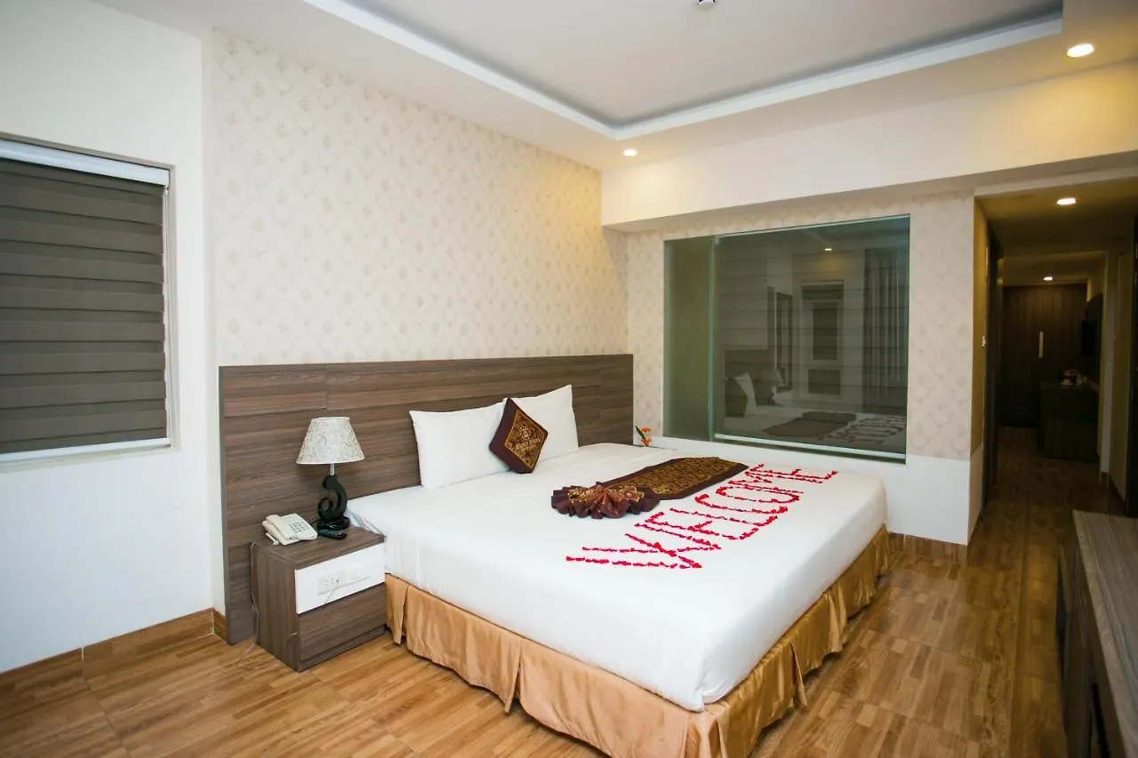 Euro Star Hotel Нячанг
